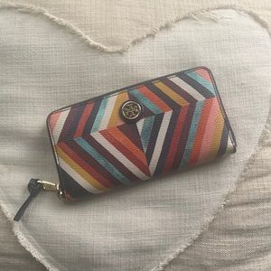 💙Tory Burch multi colored leather wallet